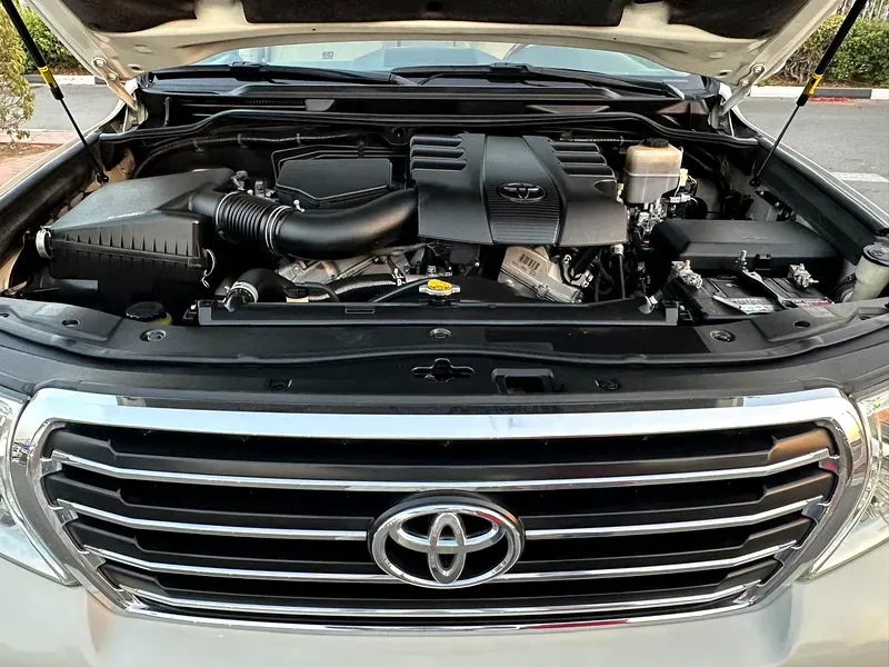 تويوتا لاند كروزر 2015